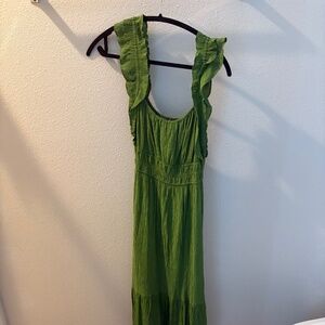 Green crinkle maxi dress